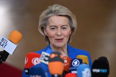 Von der Leyen: Avrupa daha bağımsız olmalı, savunması için daha fazla çaba göstermeli