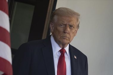 Trump ‘seçmen kimliği’ şartını ara seçimlere yetiştirecek