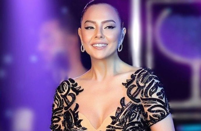 Ebru Gündeş Riyad’daydı: Bir saatlik kaşenin söylentisi bile pahalı