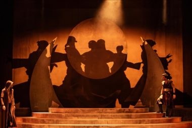 ‘Deli Dumrul’ ve ‘Tehlikeli Oyun’ dünya prömiyeri yaptı