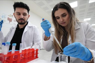 Beyin tümörünü dakikalar içinde tespit eden biyosensör geliştirdi