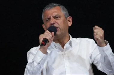 CHP lideri Özel 88. mitinginde: ‘Köylü milletin efendisidir’ diyen cumhurbaşkanına ihtiyaç var