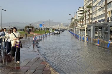 İzmir, Bodrum, Çanakkale ve Edirne’de fırtına ve sel