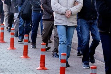 Hazine ve Maliye Bakanlığı’na ‘FETÖ’ operasyonu: 52 vergi müfettişi tutuklandı