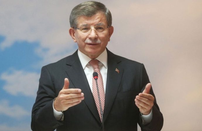 Geçinemeyenler kervanına Ahmet Davutoğlu da katıldı