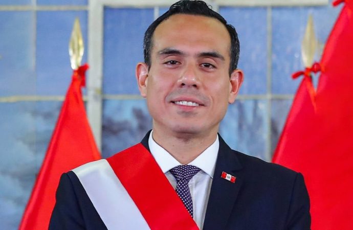 Peru’ya devlet başkanı dayanmıyor: 10 yılda sekizinci de gitti