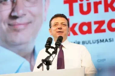 İmamoğlu son ilçe mitingine çağırdı: ‘İstanbul tarih yazmaya devam ediyor’
