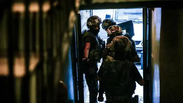 IŞİD ve FETÖ operasyonu: Çok sayıda gözaltı var
