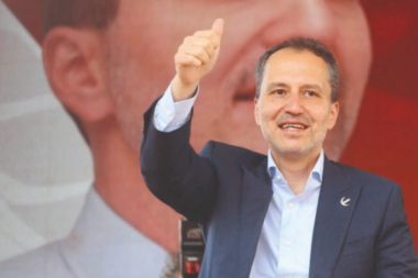 Erbakan dört partiyi Yeniden Refah’a katılmaya çağırdı