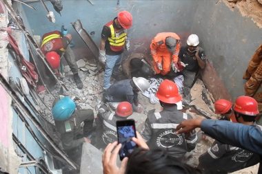 Apartmanda korkunç patlama: 16 kişi hayatını kaybetti