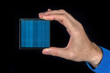 İki milyon kitap dolusu veri saklayabilen cam üretildi