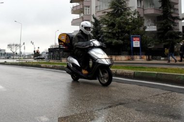 ‘Bir saatte bir milyon sipariş’ krizi: O yemek iftara yetişmez