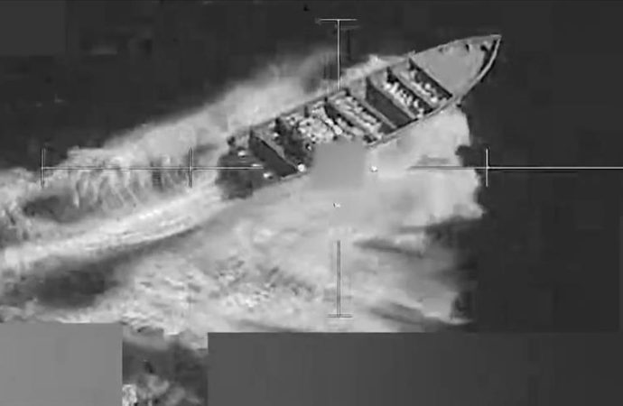 ABD uyuşturucu taşıdığı öne sürülen bir tekne daha vurdu: Üç  kişi öldü