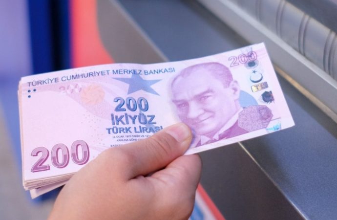 IBAN’a para transferinde açıklama zorunluluğu: 1 Ocak’ta başlayacaktı, 15 Mart’a kaldı