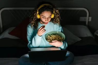 Gençlerin beslenmesini vücudun iç saati şekillendiriyor: Sirkadyen sistem