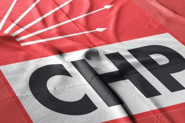 Eski CHP Gençlik Kolları başkanı hastaneye kaldırıldı: Durumu ciddi