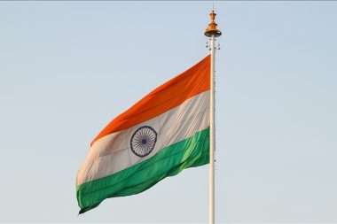 Ambulans uçak düştü, yedi kişi öldü