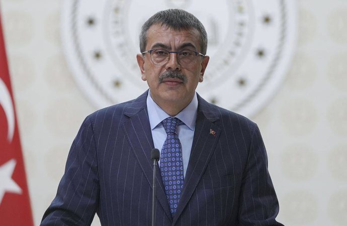 Müfettişlerin ‘Erdoğan’a hakaret’ sorusu: Yusuf Tekin ‘doğal ve rutin’ buldu