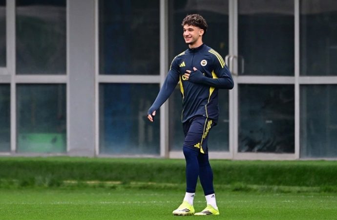 Galatasaray’dan ayrılan Çağrı Hakan Balta Fenerbahçe’de idmana çıktı