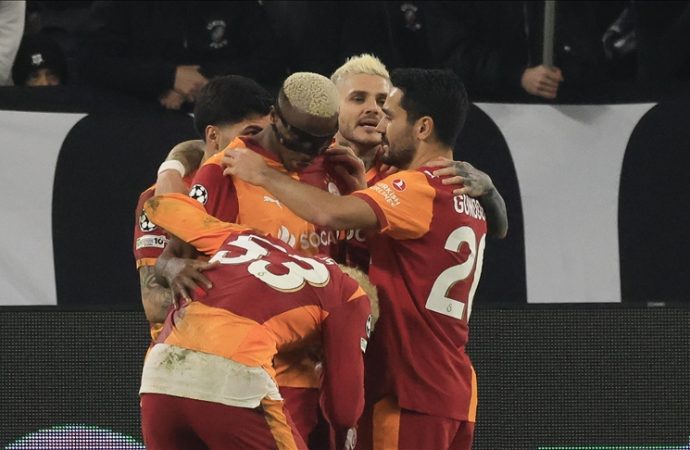 Galatasaray öldü öldü dirildi
