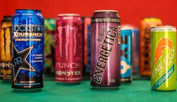 Enerji içecekleri 16 yaş altına yasaklanıyor