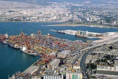 Alsancak Limanı’nı Albayrak Grubu işletecek