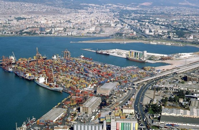 Alsancak Limanı’nı Albayrak Grubu işletecek