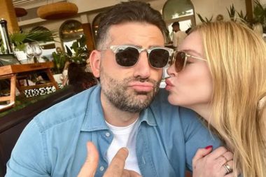 Şöhret batağında boğulurken onu oradan bu ‘çirkin adam’ çekip aldı