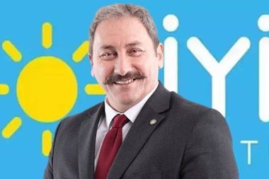 Başkan adayı olmuştu: Mehmet Tolga Akalın İYİ Parti’den istifa etti