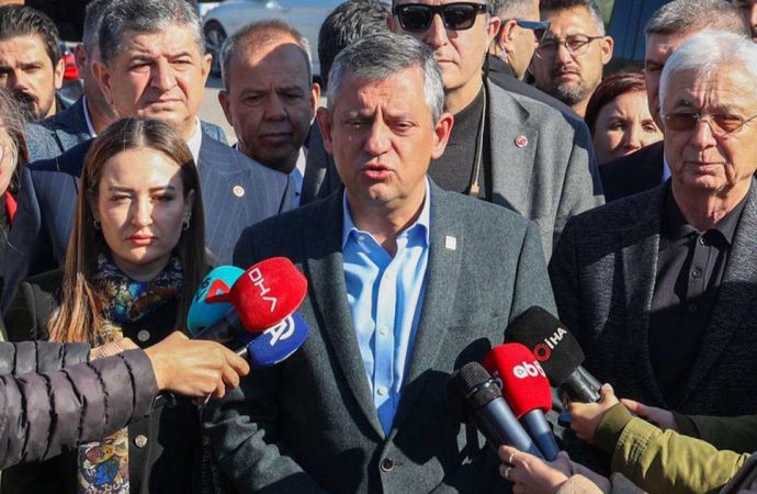 Özel, Muhittin Böcek’i ziyaret etti, Özcan’ın gözaltına alınmasını değerlendirdi: Öğrenci bağışlarını soruyorlar