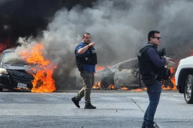 Meksika bir kartel patronunu öldürdü, çeteler ülkeyi savaş alanına çevirdi