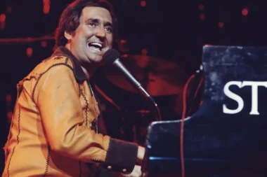Amerikan pop müziği yasta: Neil Sedaka öldü