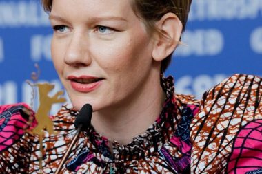 Berlinale Günlüğü: Sandra Hüller ödüle göz kırpıyor!