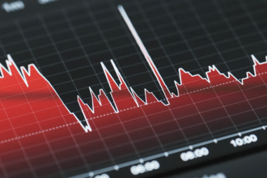 Büyük şüphe: Trump’ın ‘İran’la görüşüyoruz’ demesinden 15 dakika önce birileri 580 milyon dolarlık petrol kontratı sattı