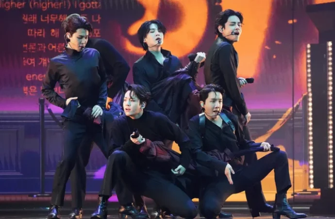 BTS’nin askerliği bitti, geri döndüler: Peki K-Pop da eski görkemli günlerine dönebilecek mi?