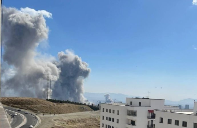 İsrail yeni saldırı dalgası başlattı: İran devlet televizyonu vuruldu