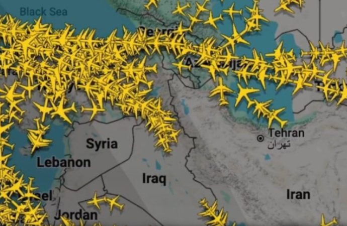 İran hava sahasını kapattı, uçaklar Türkiye için kuyruğa girdi