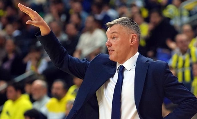 Fenerbahçe başantrenörü Jasikevicius Dubai’de mahsur kaldı