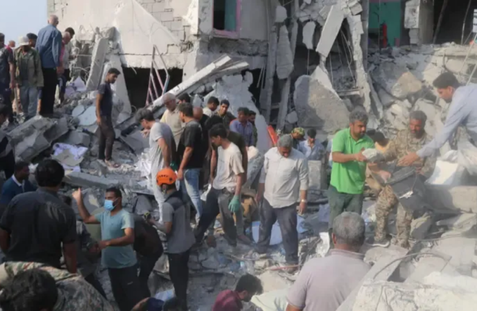 İsrail saldırısı: O okulda ölen öğrenci sayısı 100’ü aştı