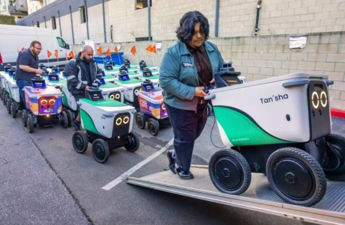 ABD’de yeni istihdam: ‘Robot bakıcısı aranıyor’