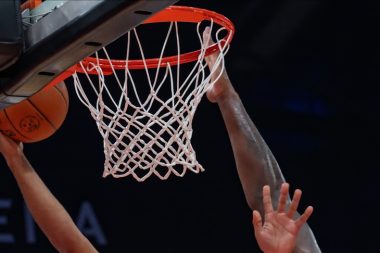 NBA’de Knicks, Spurs’ün 11 maçlık galibiyet serisine son verdi