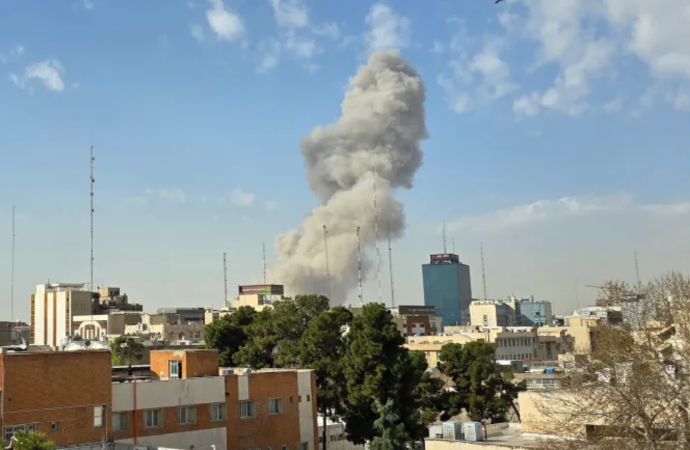 İran: Netanyahu’nun ofisi Hayber füzeleriyle hedef alındı