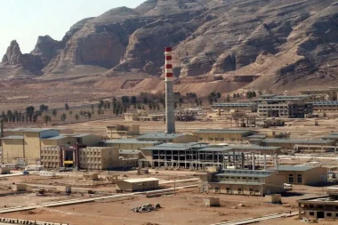 İran duyurdu: Natanz’daki nükleer tesis yeniden saldırıya uğradı