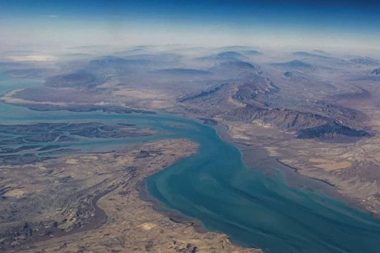 Hürmüz Boğazı’nda 16 Türk gemisi bekliyor