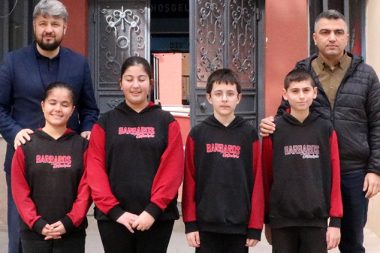 Mahallelinin 150 bin liralık borcunu öğrenciler kapattı