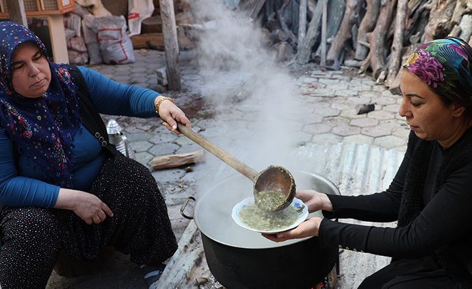 Düğün yemeklerinin vazgeçilmezi: Doğada zehir, sofrada şifa