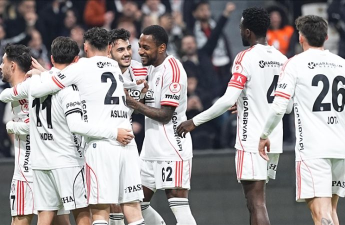 Beşiktaş farklı kazandı, çeyrek finale çıktı