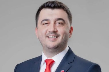 CHP ilçe başkanına bıçaklı saldırı: Dört kişi gözaltına alındı