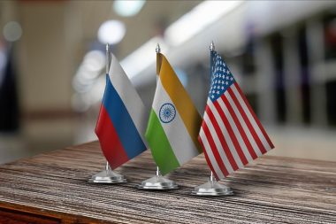 Hürmüz krizi ABD’yi mecbur bıraktı: Hindistan geçici olarak Rus petrolü alabilir