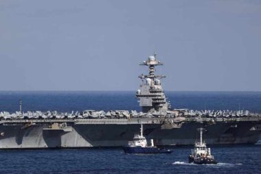 ABD’nin en büyük uçak gemisi Süveyş’i geçip Kızıldeniz’e ulaştı